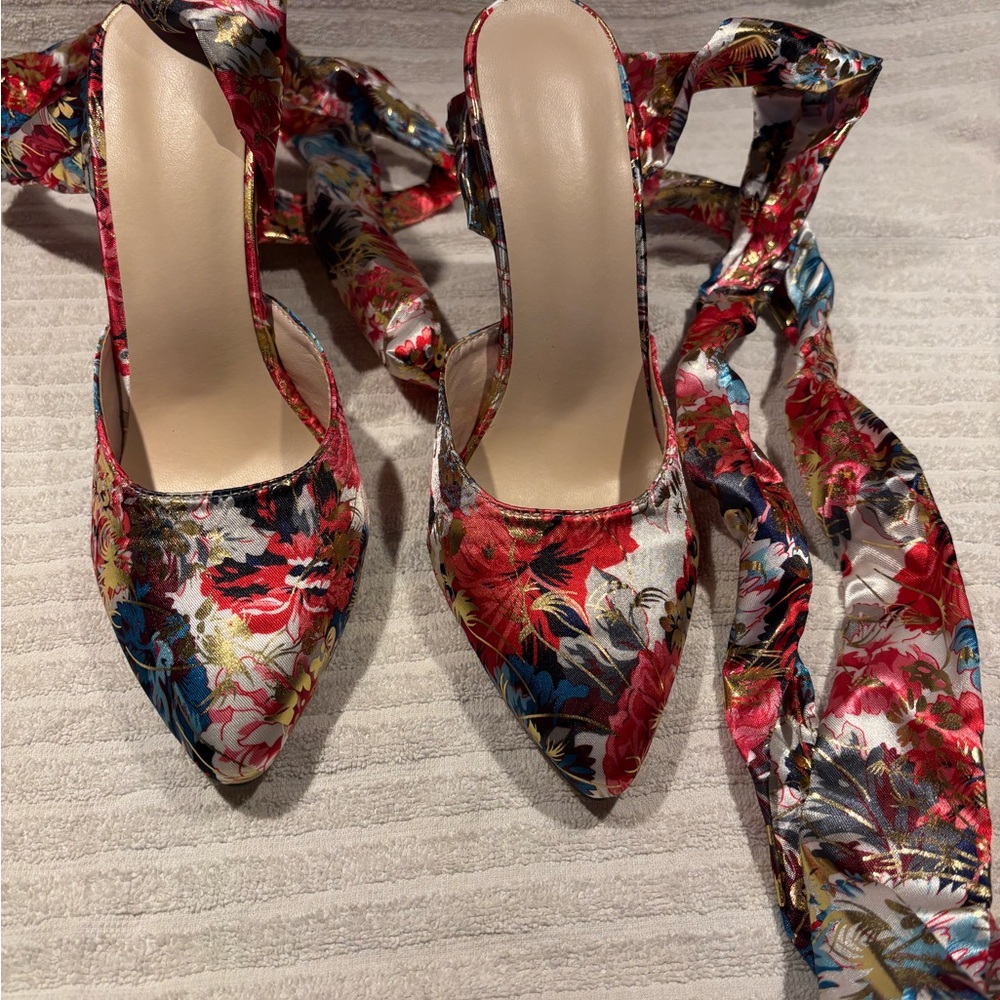 Floral Women's Shoes with Ribbon Ties